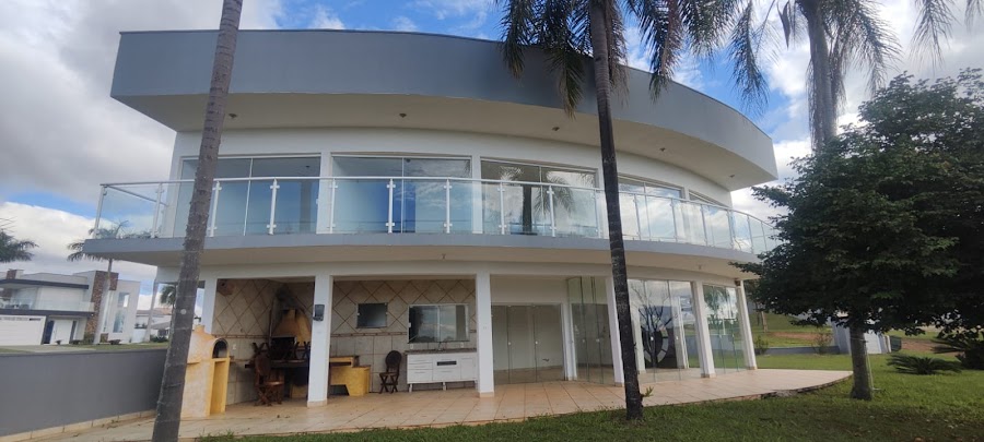 Casa em área nobre com 5 suítes com vista para a represa na quadra VB no Riviera de Santa Cristina XIII