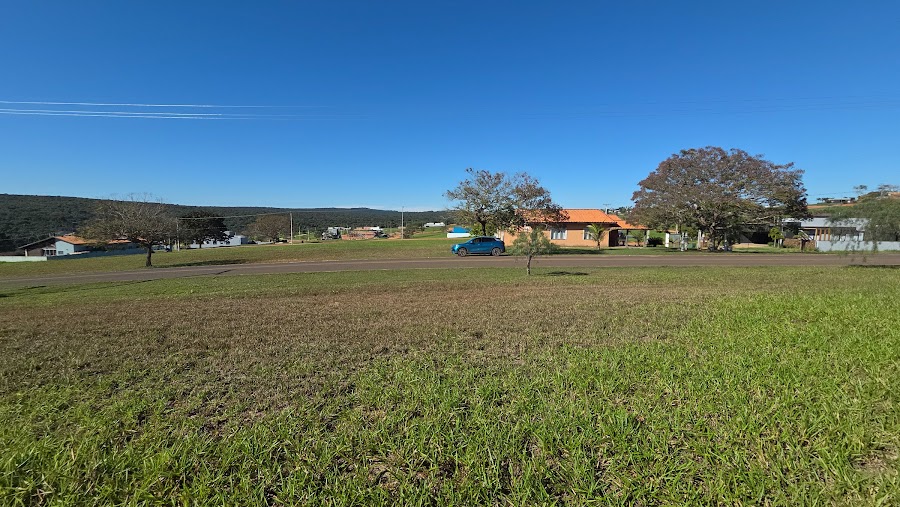 Lote no asfalto em ótima localização no Riviera de Santa Cristina XIII
