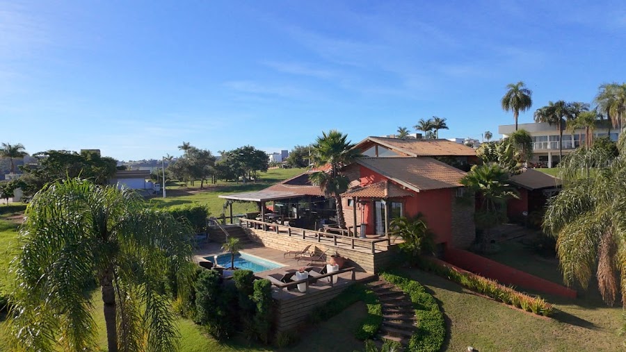 Casa pé na água ao lado do Clube Marina no Riviera de Santa Cristina XII