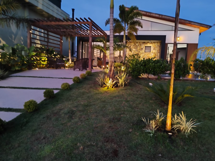 Casa à venda no Condomínio Riviera de Santa Cristina XIII