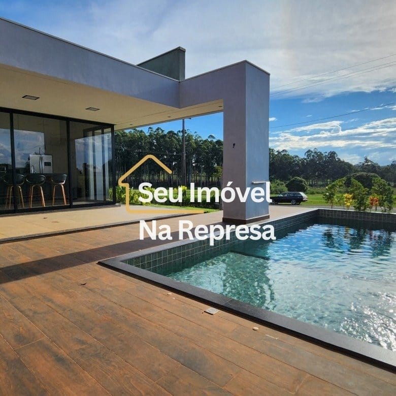 Casa à venda no Condomínio Riviera de Santa Cristina XIII OR02-M