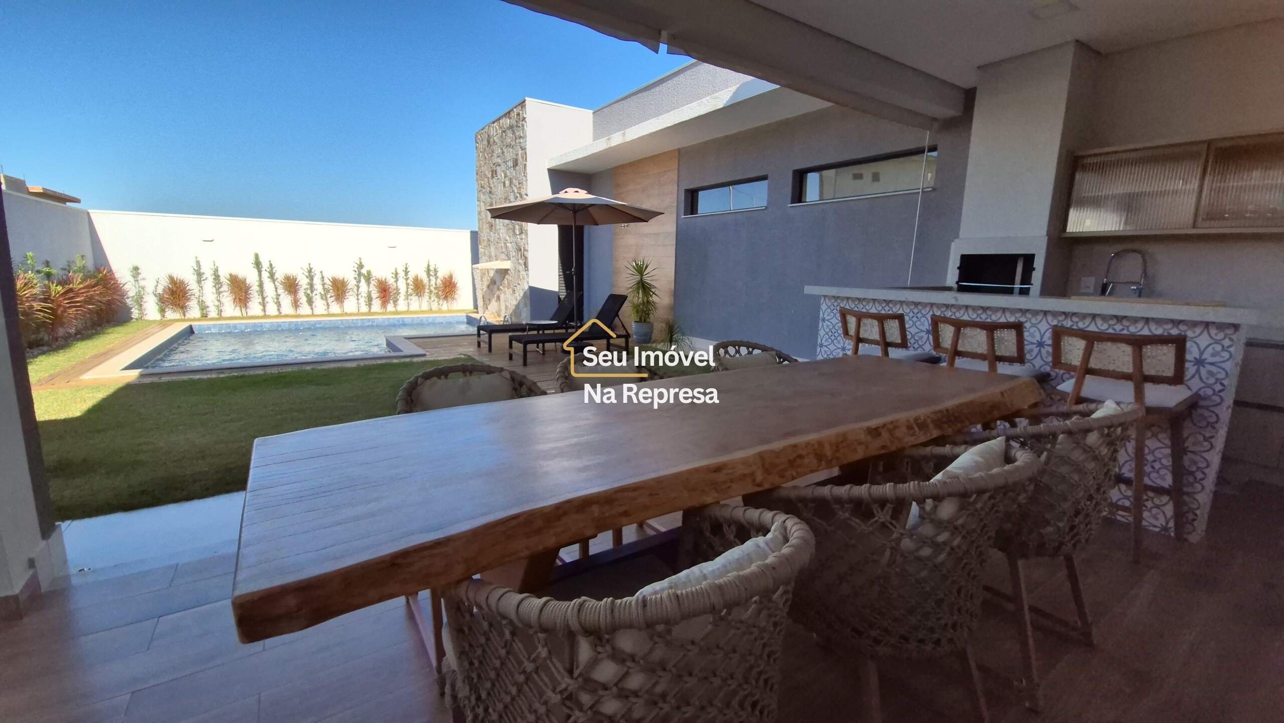 Casa à venda no Condomínio Riviera de Santa Cristina XIII HZC16II