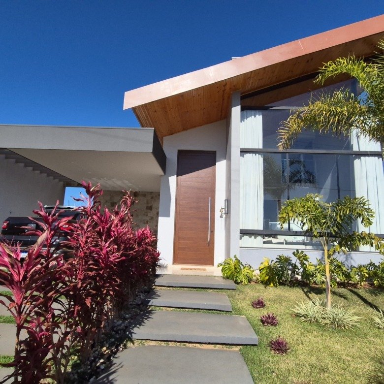 Casa à venda no Condomínio Riviera de Santa Cristina XIII HZC16II