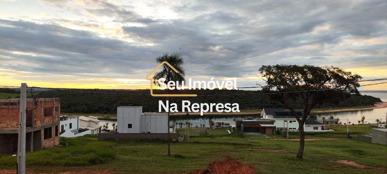 Casa à venda no Riviera de Santa Cristina XIII