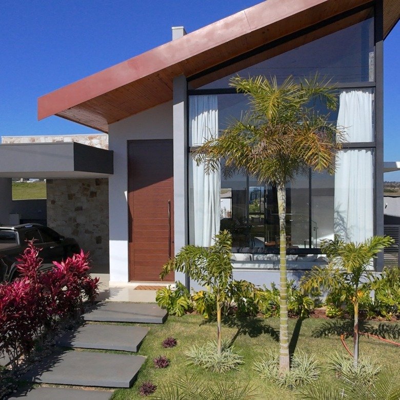 Casa à venda no Condomínio Riviera de Santa Cristina XIII HZC16II