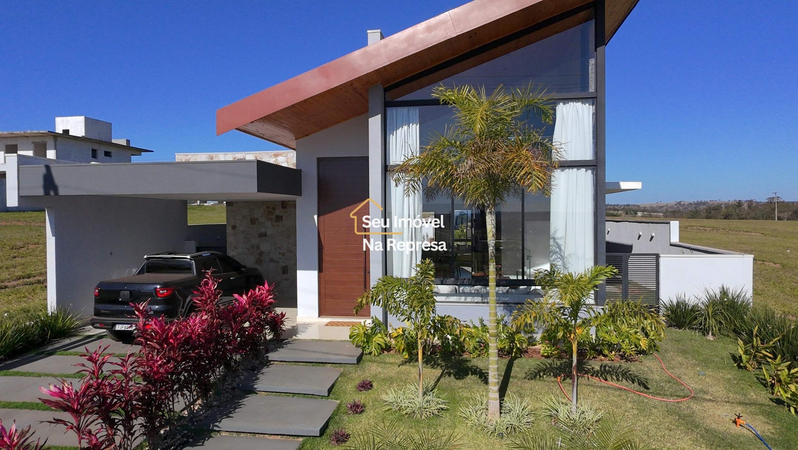 Casa à venda no Condomínio Riviera de Santa Cristina XIII HZC16II