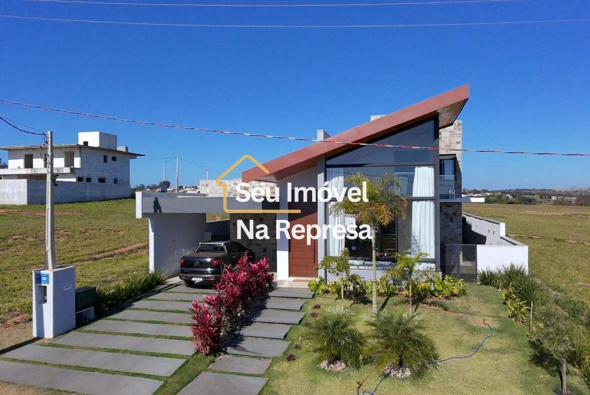 Casa à venda no Condomínio Riviera de Santa Cristina XIII HZC16II