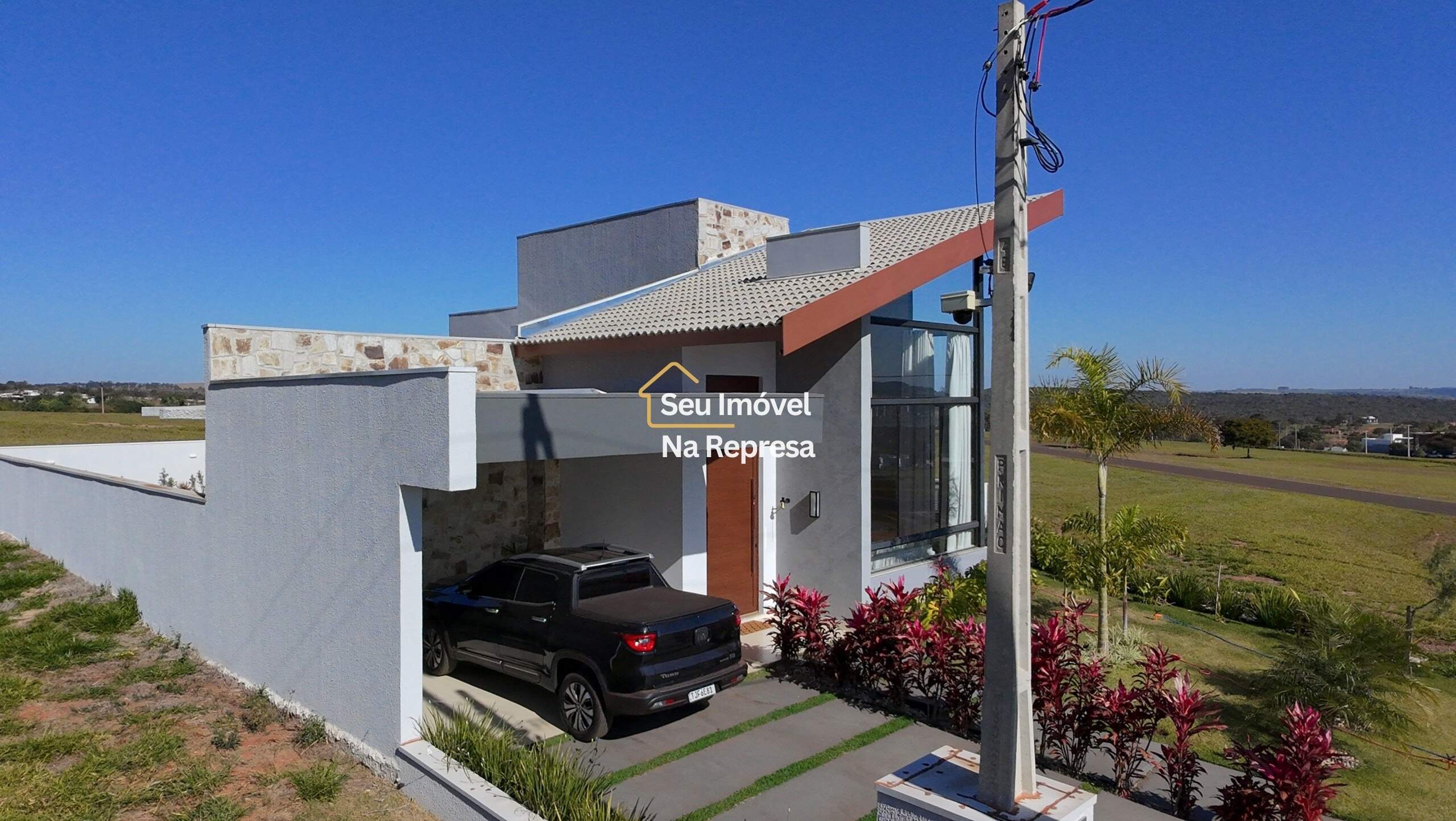 Casa à venda no Condomínio Riviera de Santa Cristina XIII HZC16II