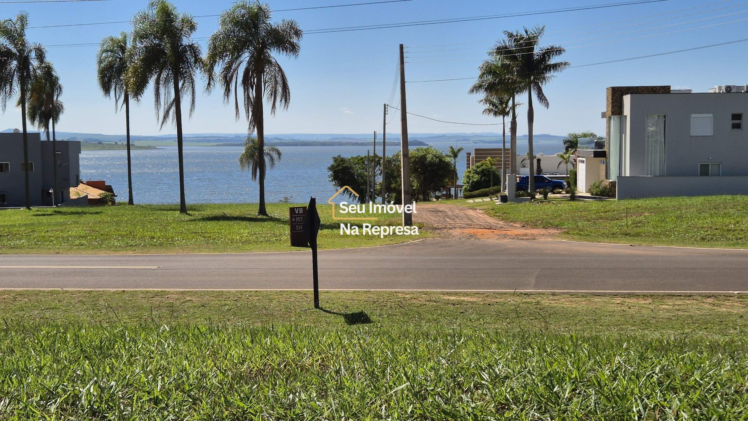 Terreno / Lote à venda no Riviera de Santa Cristina XIII