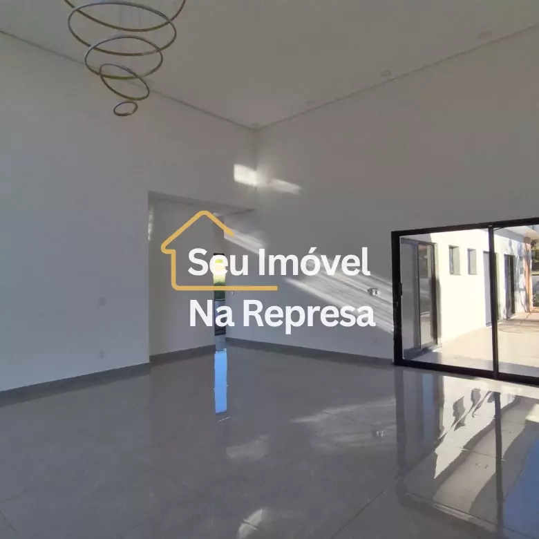 Casa à venda no Condomínio Riviera de Santa Cristina XIII HZH17OI