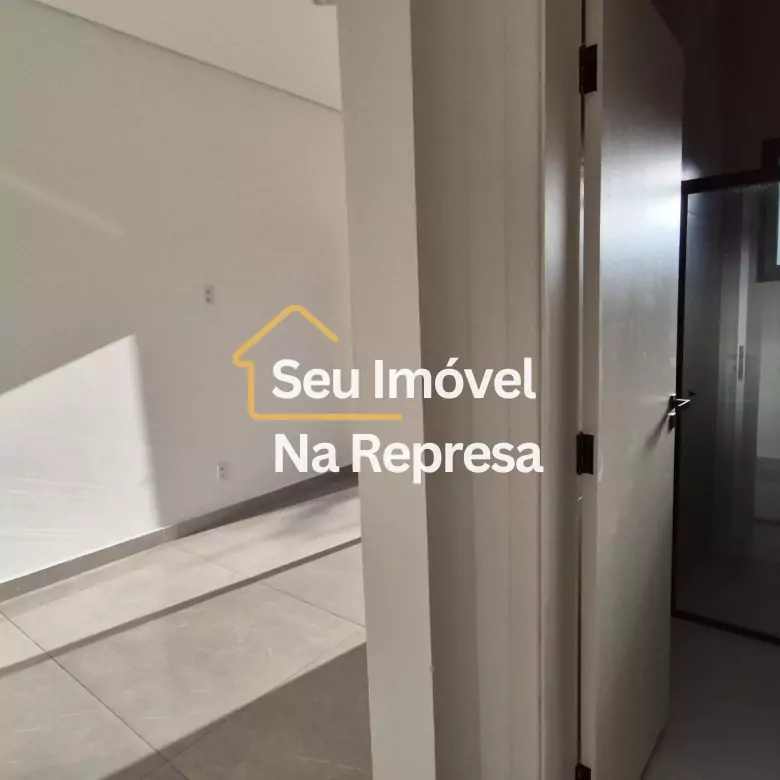 Casa à venda no Condomínio Riviera de Santa Cristina XIII HZH17OI