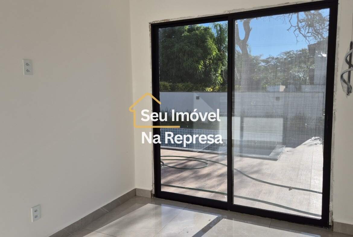 Casa à venda no Condomínio Riviera de Santa Cristina XIII HZH17OI