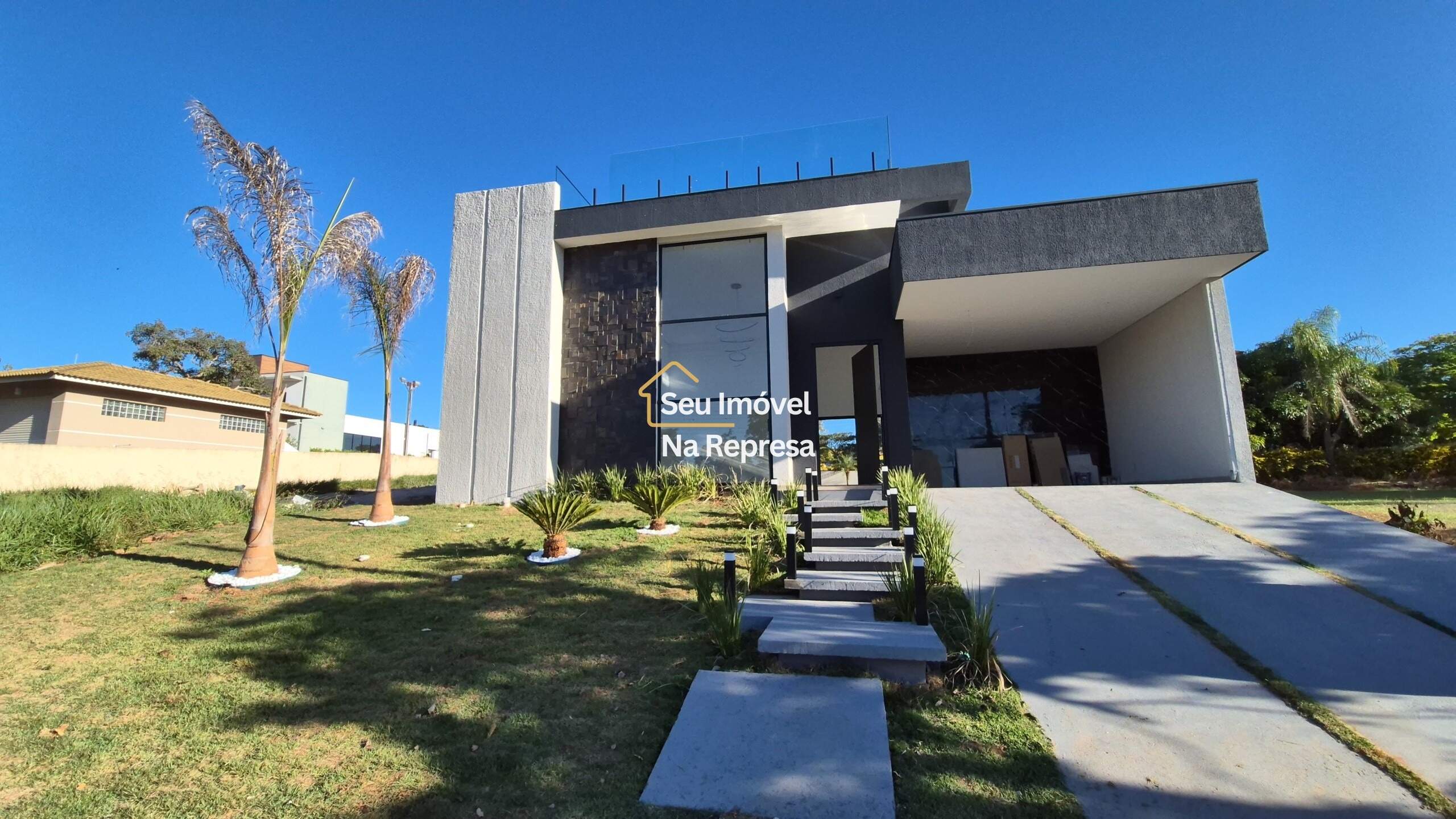 Casa à venda no Condomínio Riviera de Santa Cristina XIII HZH17OI