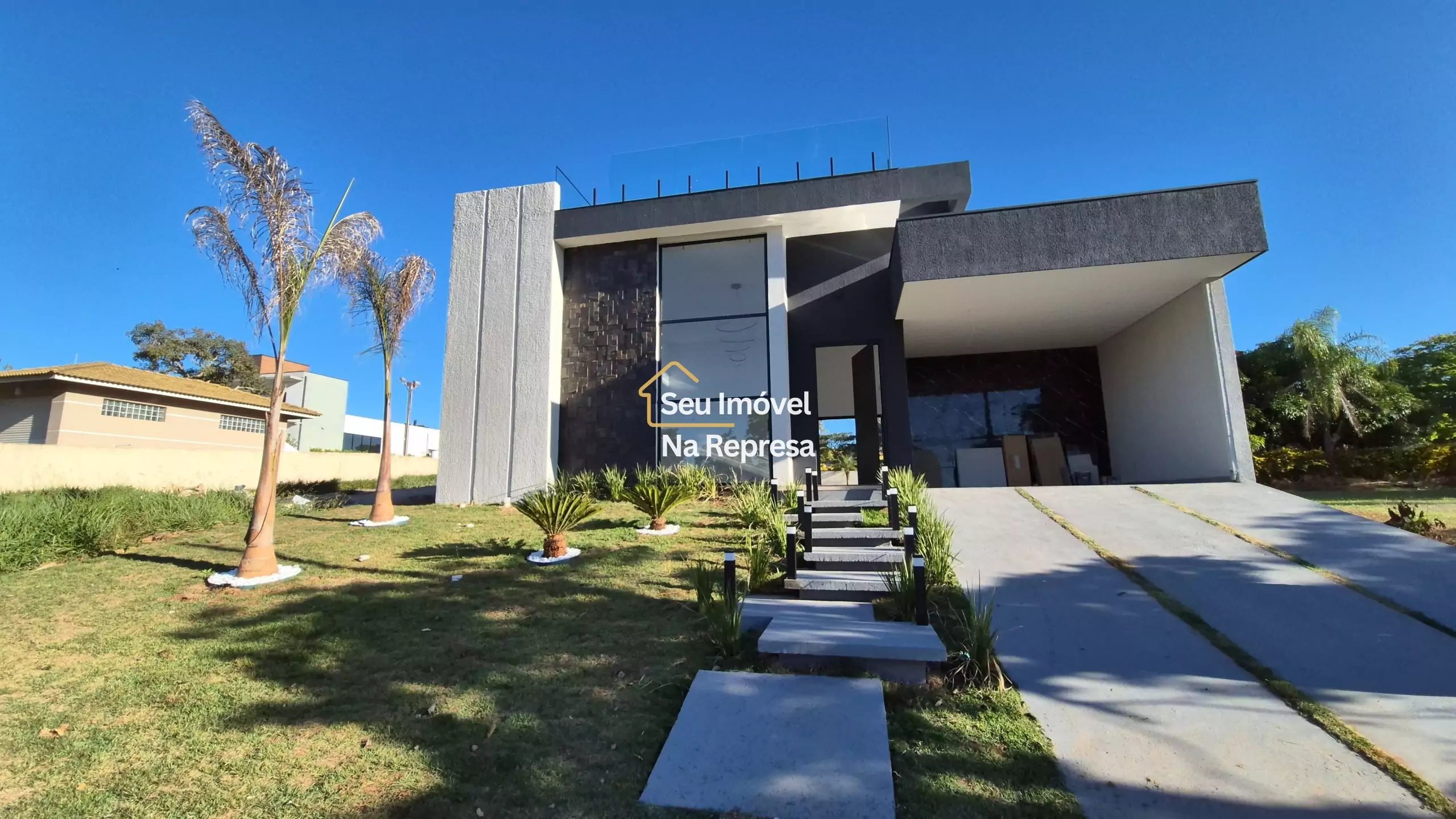 Casa à venda no Condomínio Riviera de Santa Cristina XIII HZH17OI