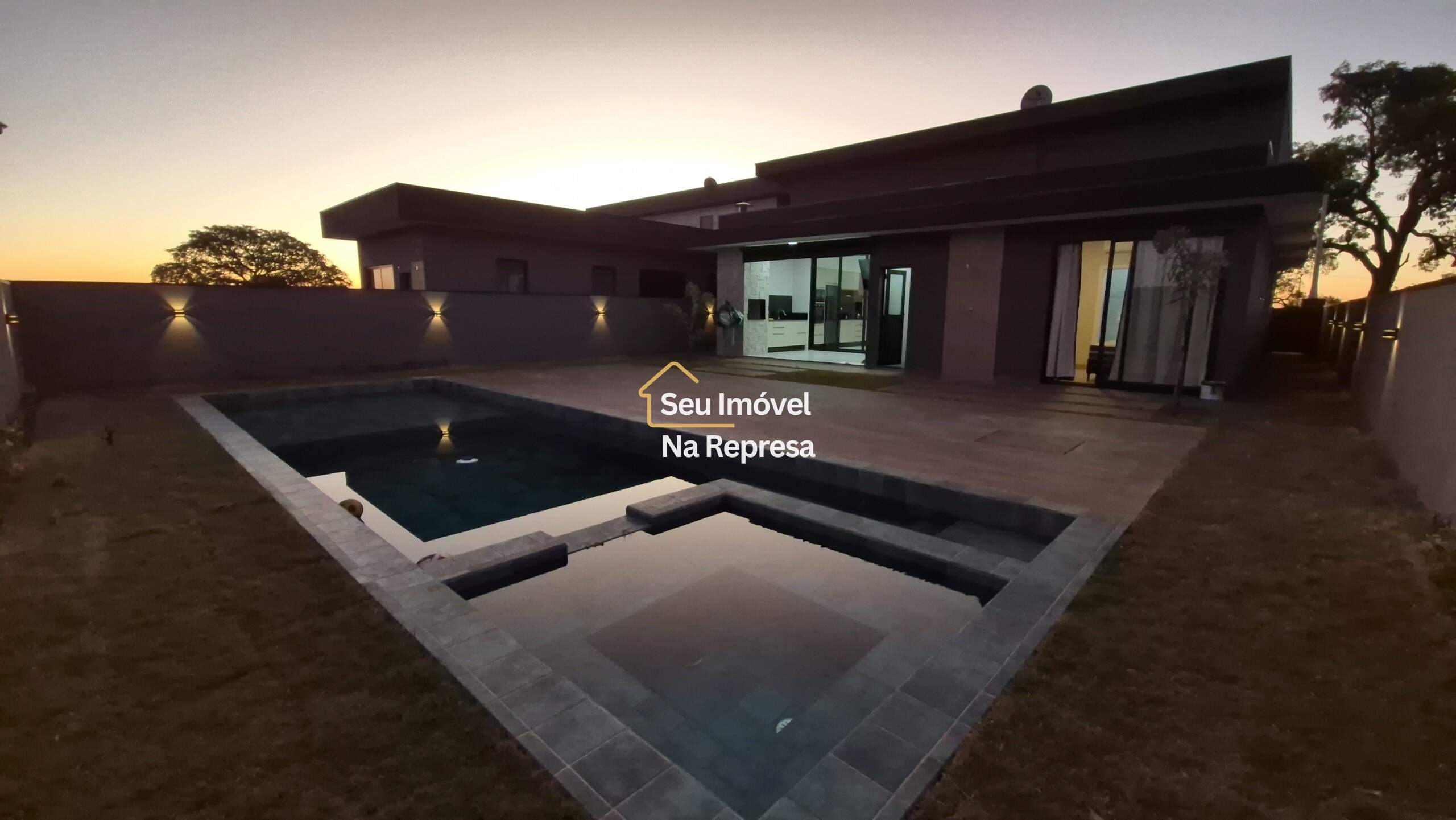 Casa à venda no Condomínio Riviera de Santa Cristina XIII HZF22RI