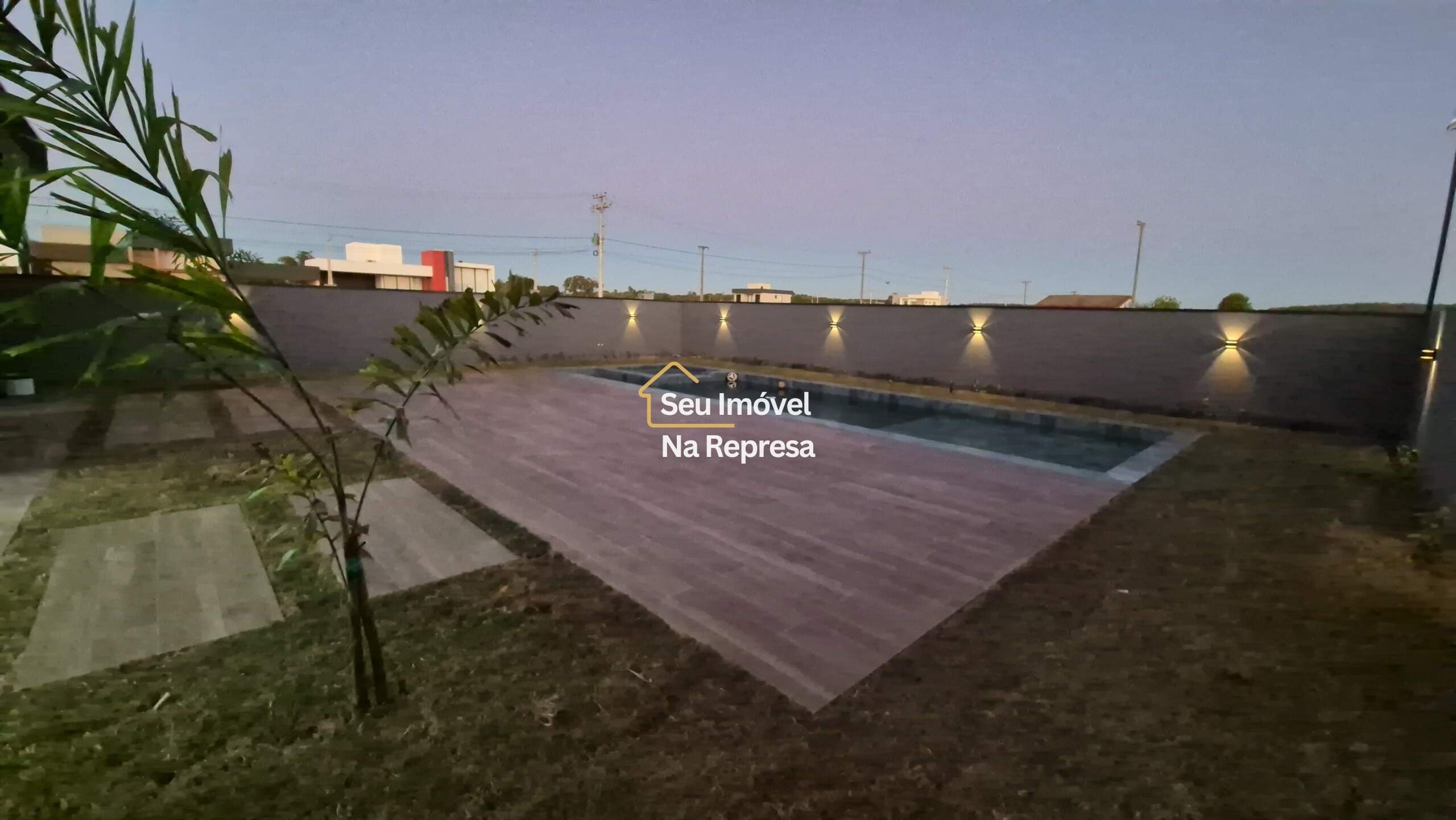 Casa à venda no Condomínio Riviera de Santa Cristina XIII HZF22RI
