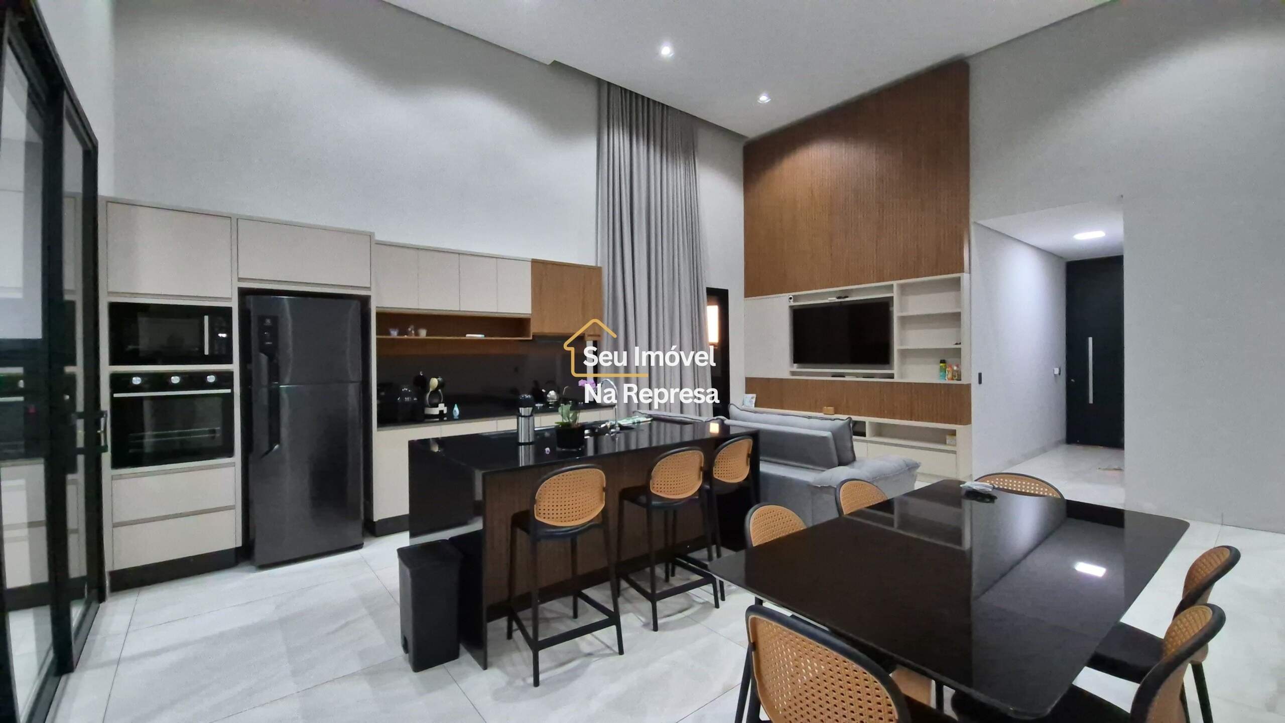 Casa à venda no Condomínio Riviera de Santa Cristina XIII HZF22RI