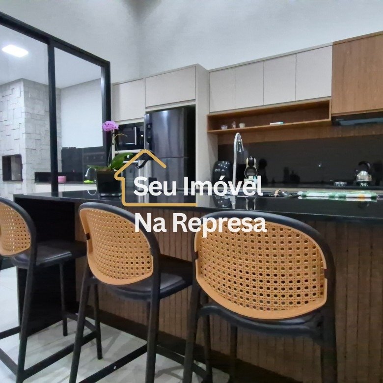 Casa à venda no Condomínio Riviera de Santa Cristina XIII HZF22RI