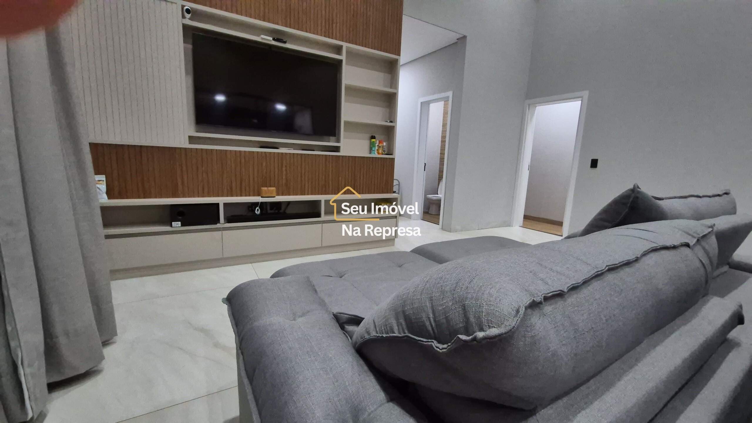 Casa à venda no Condomínio Riviera de Santa Cristina XIII HZF22RI
