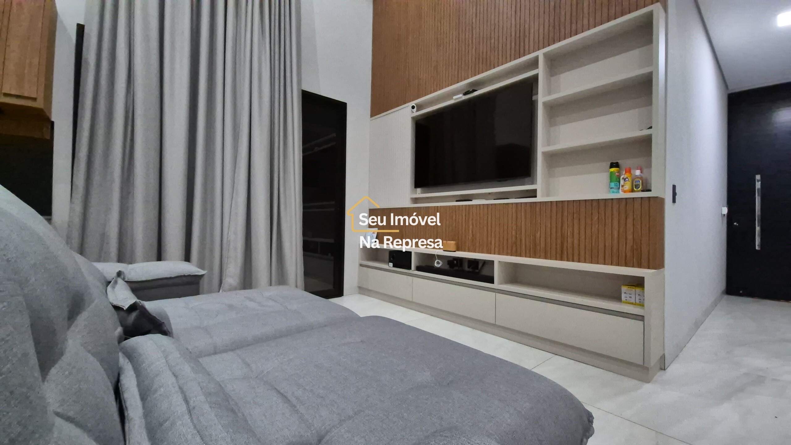 Casa à venda no Condomínio Riviera de Santa Cristina XIII HZF22RI