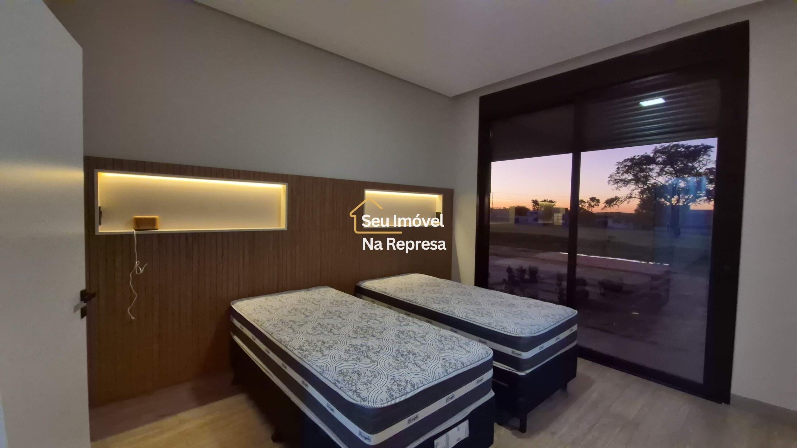 Casa à venda no Condomínio Riviera de Santa Cristina XIII HZF22RI