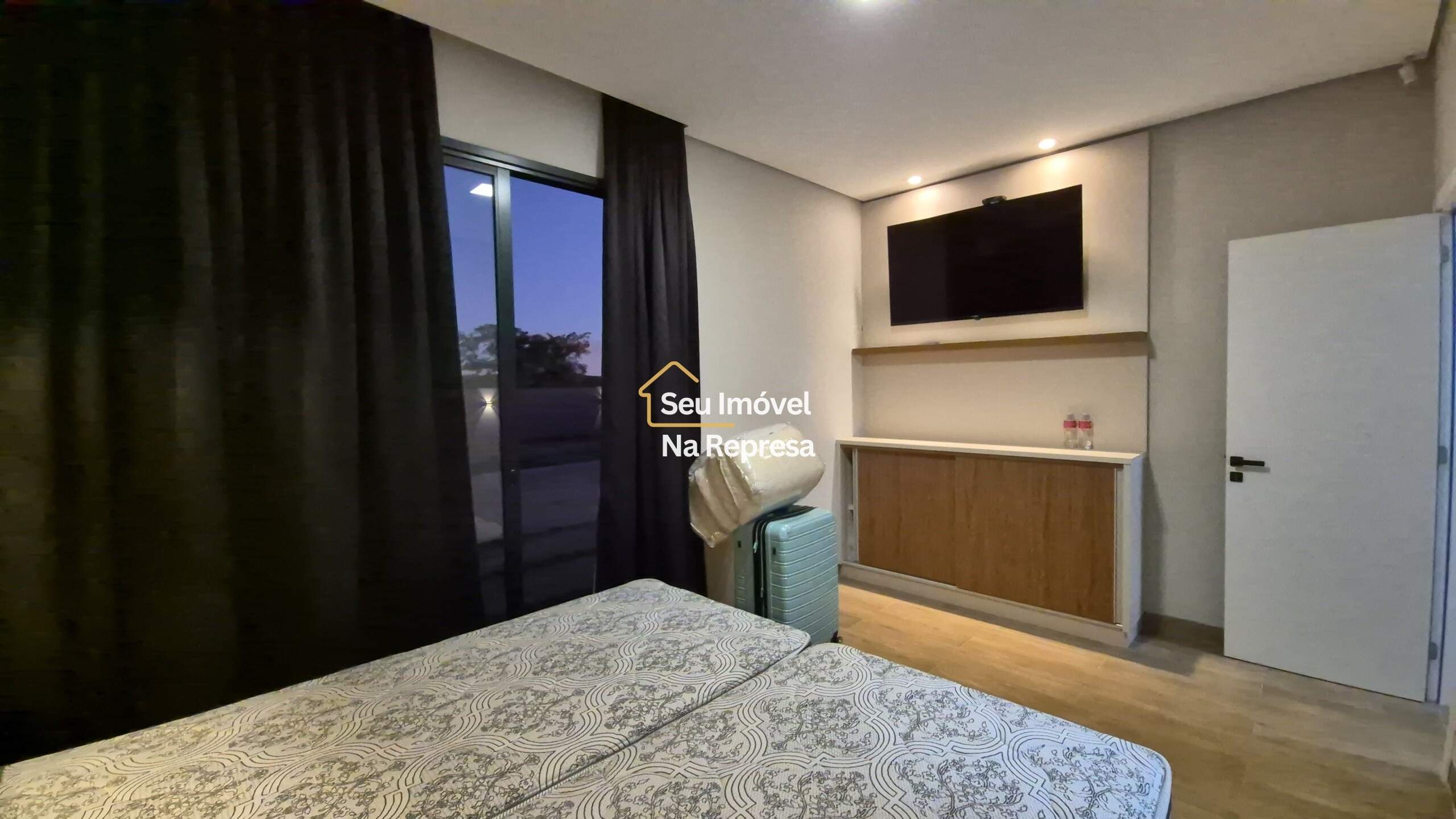 Casa à venda no Condomínio Riviera de Santa Cristina XIII HZF22RI