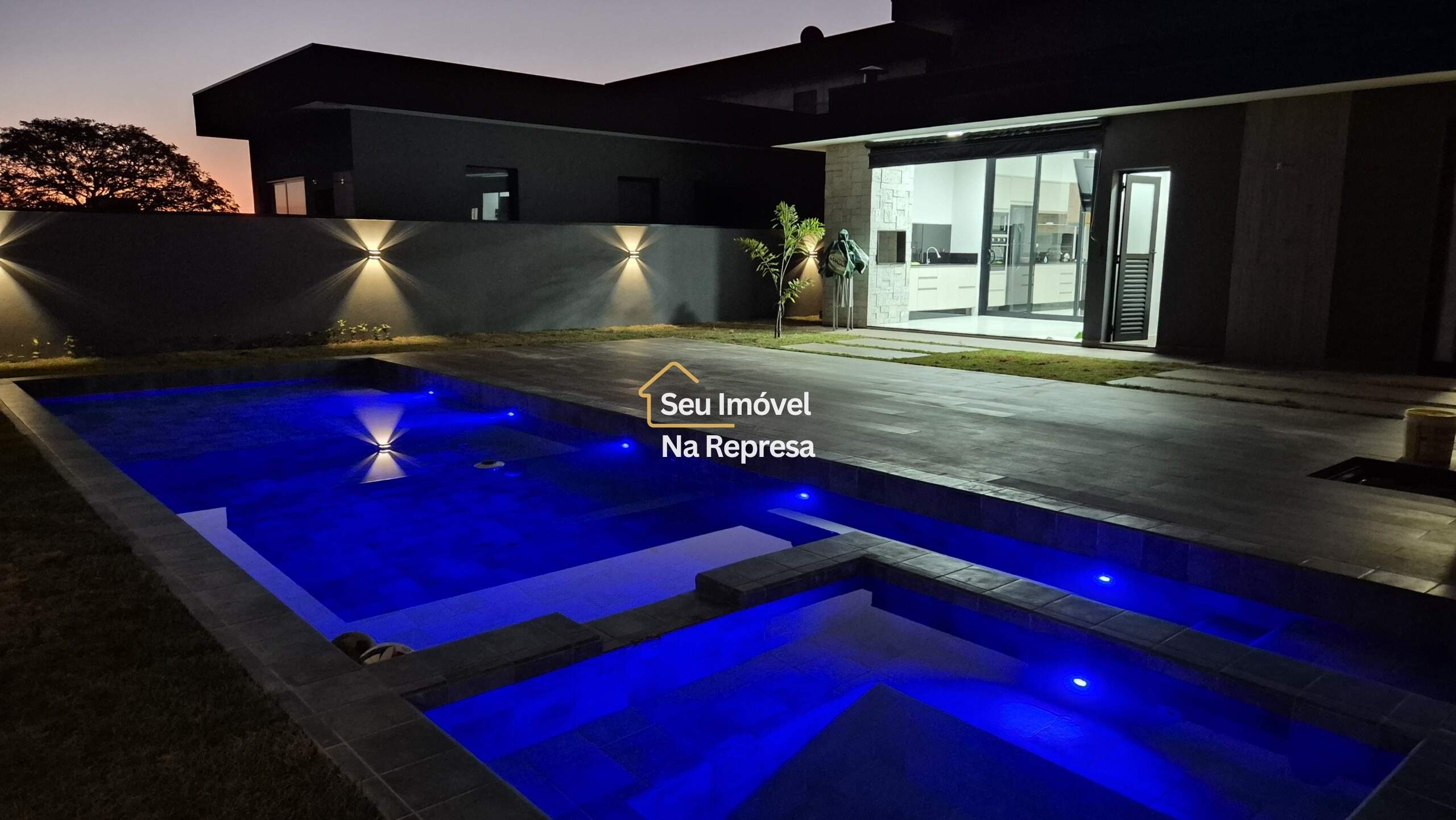 Casa à venda no Condomínio Riviera de Santa Cristina XIII HZF22RI