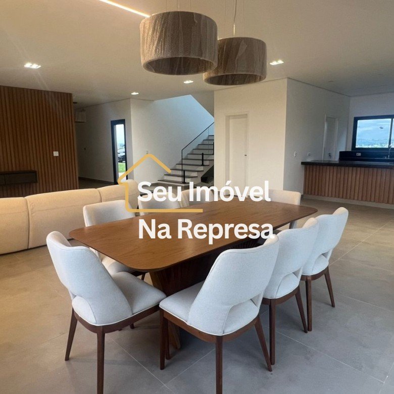 Casa à venda no Condomínio Riviera de Santa Cristina XIII HZE13NI