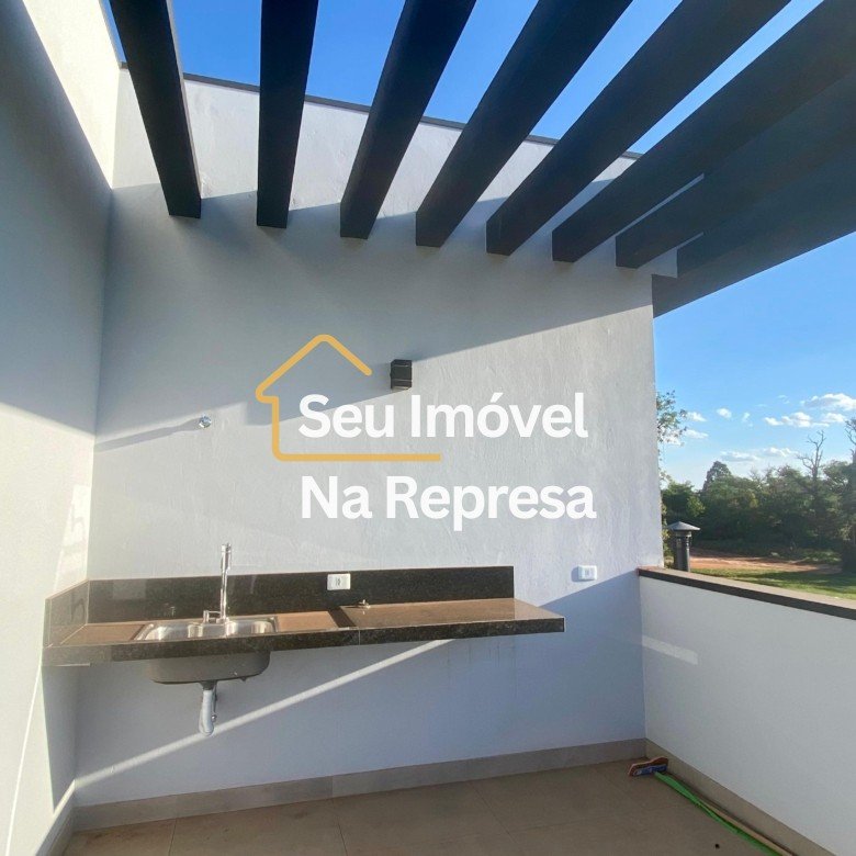Casa à venda no Condomínio Riviera de Santa Cristina XIII HZE13NI