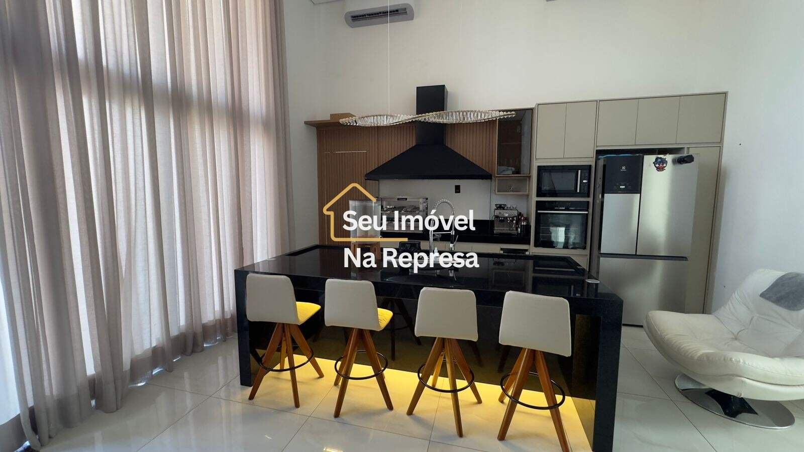 Casa à venda no Riviera de Santa Cristina XIII