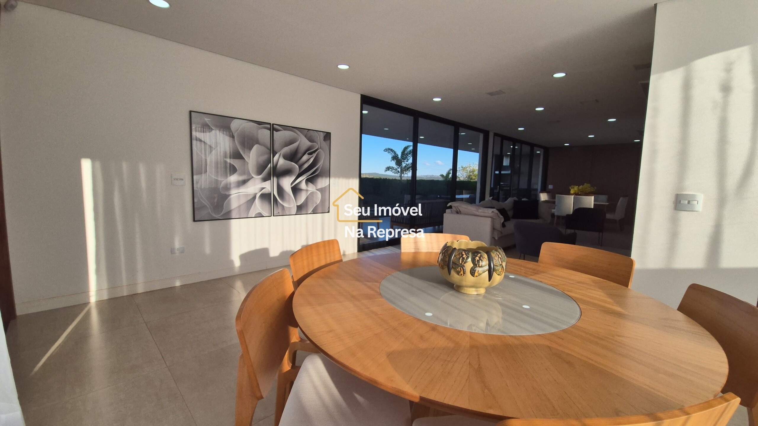 Casa à venda no Condomínio Riviera de Santa Cristina XIII HZH17OI