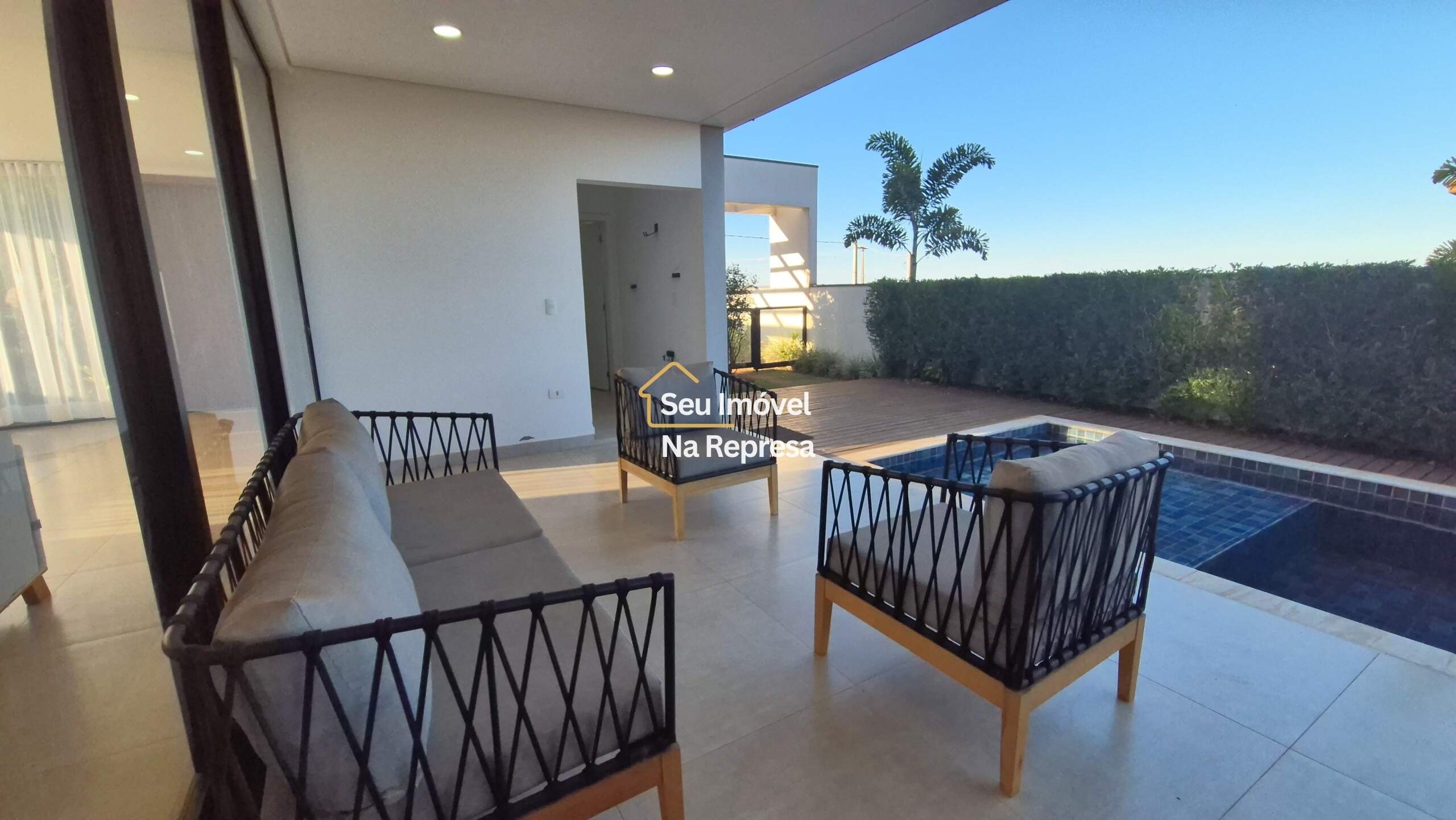 Casa à venda no Condomínio Riviera de Santa Cristina XIII HZH17OI