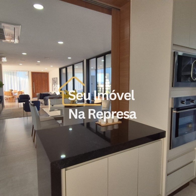 Casa à venda no Condomínio Riviera de Santa Cristina XIII HZH17OI