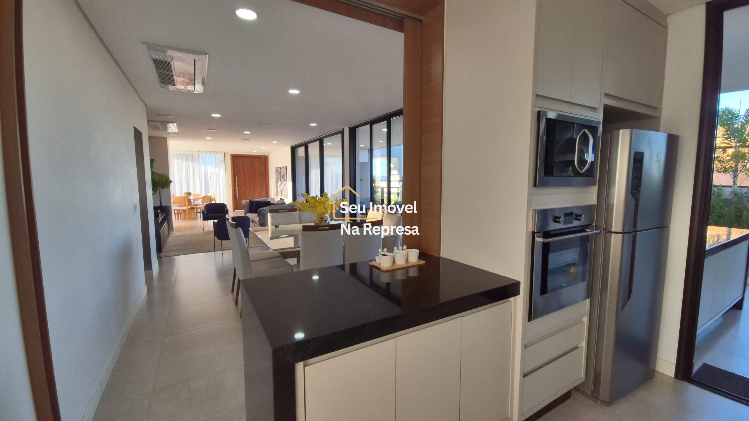 Casa à venda no Condomínio Riviera de Santa Cristina XIII HZH17OI