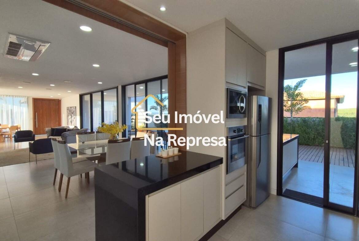 Casa à venda no Condomínio Riviera de Santa Cristina XIII HZH17OI