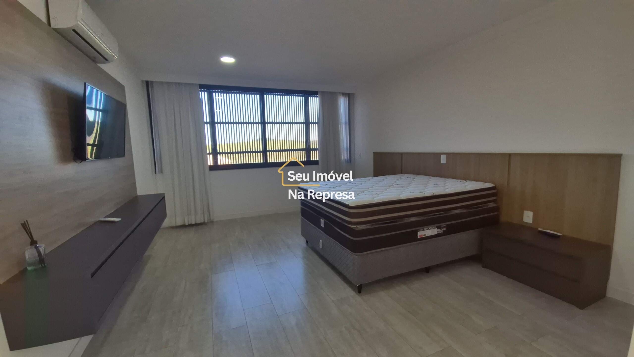 Casa à venda no Condomínio Riviera de Santa Cristina XIII HZH17OI