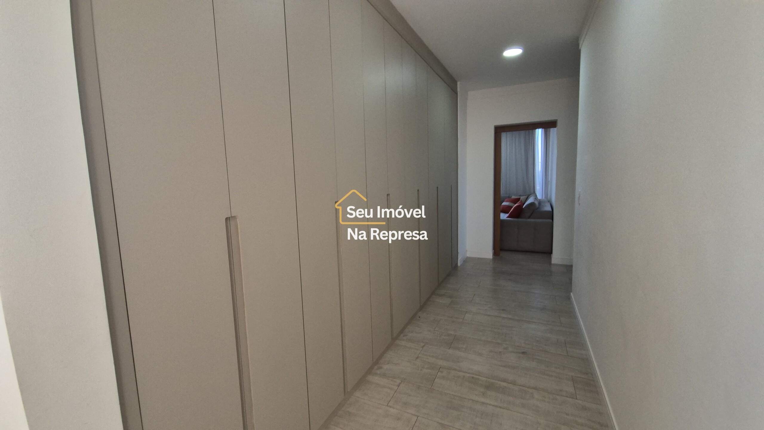 Casa à venda no Condomínio Riviera de Santa Cristina XIII HZH17OI