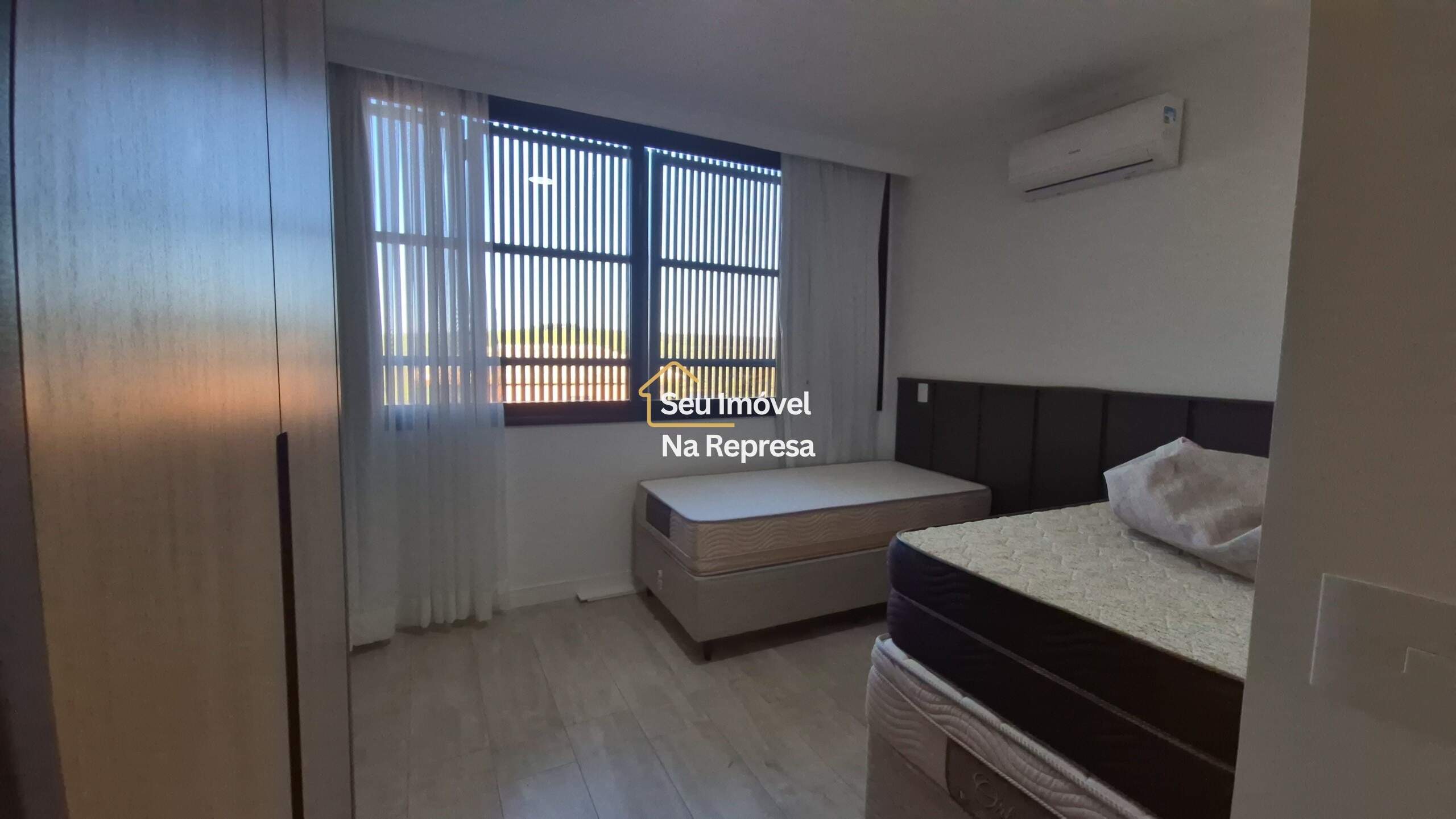 Casa à venda no Condomínio Riviera de Santa Cristina XIII HZH17OI