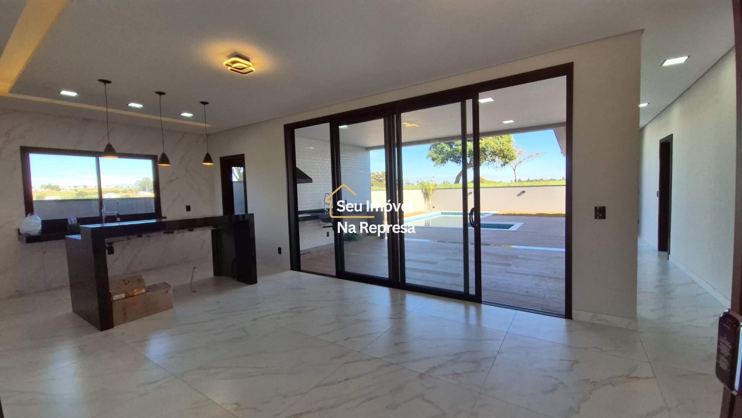 OPORTUNIDADE! CASA NOVA COM 3 SUÍTES E PISCINA PRIVATIVA – RIVIERA XIII