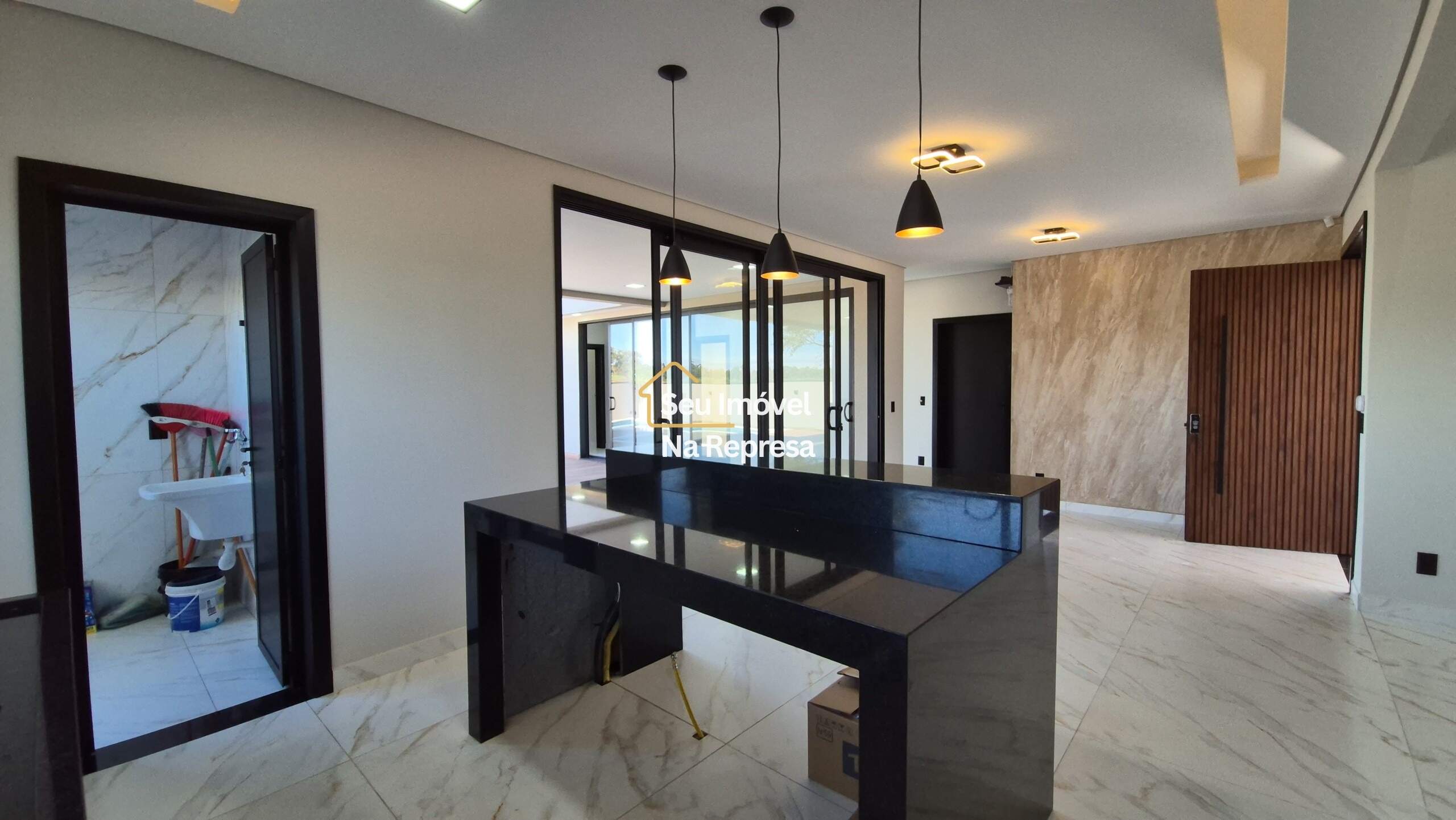 OPORTUNIDADE! CASA NOVA COM 3 SUÍTES E PISCINA PRIVATIVA – RIVIERA XIII