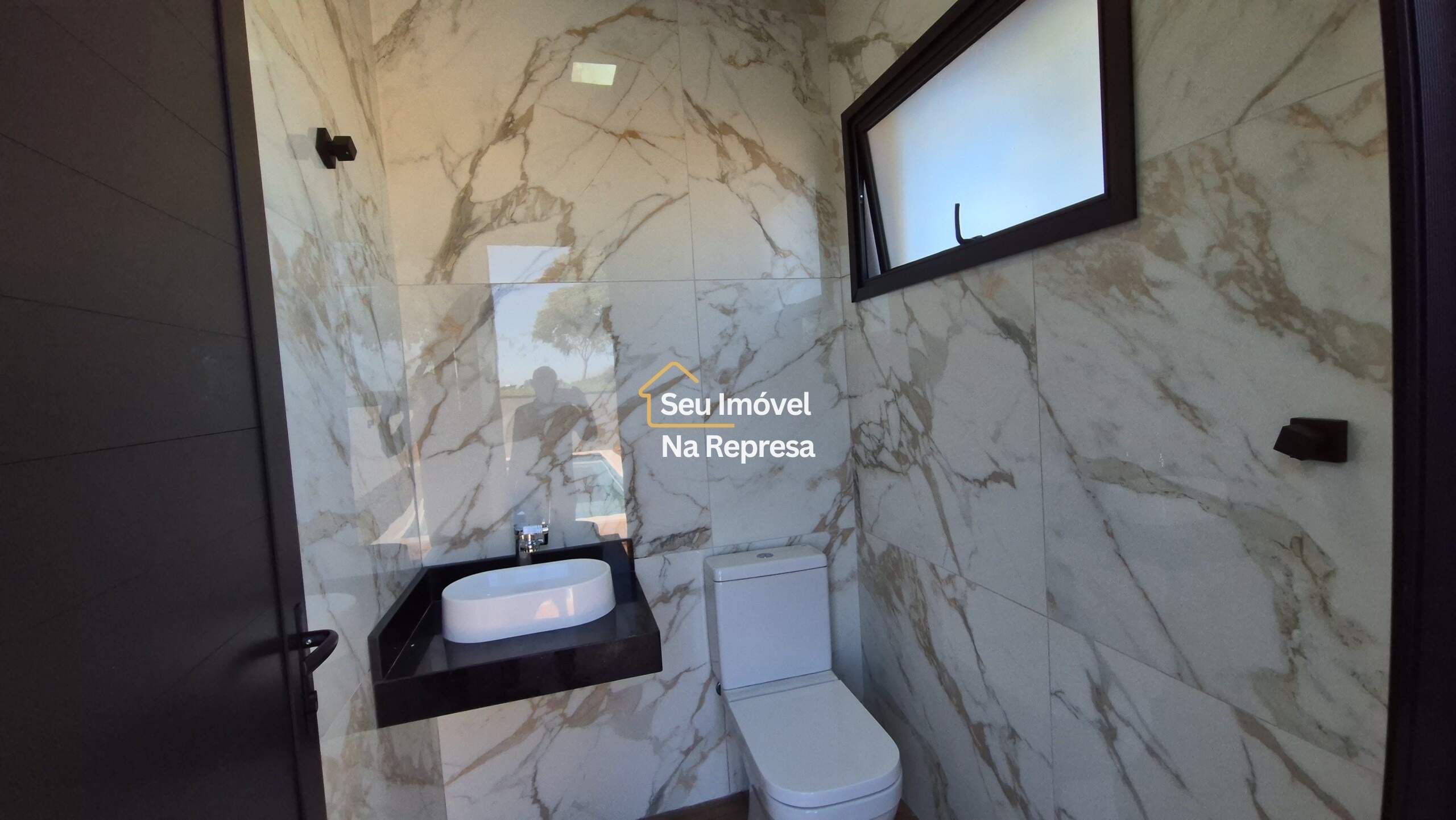 OPORTUNIDADE! CASA NOVA COM 3 SUÍTES E PISCINA PRIVATIVA – RIVIERA XIII