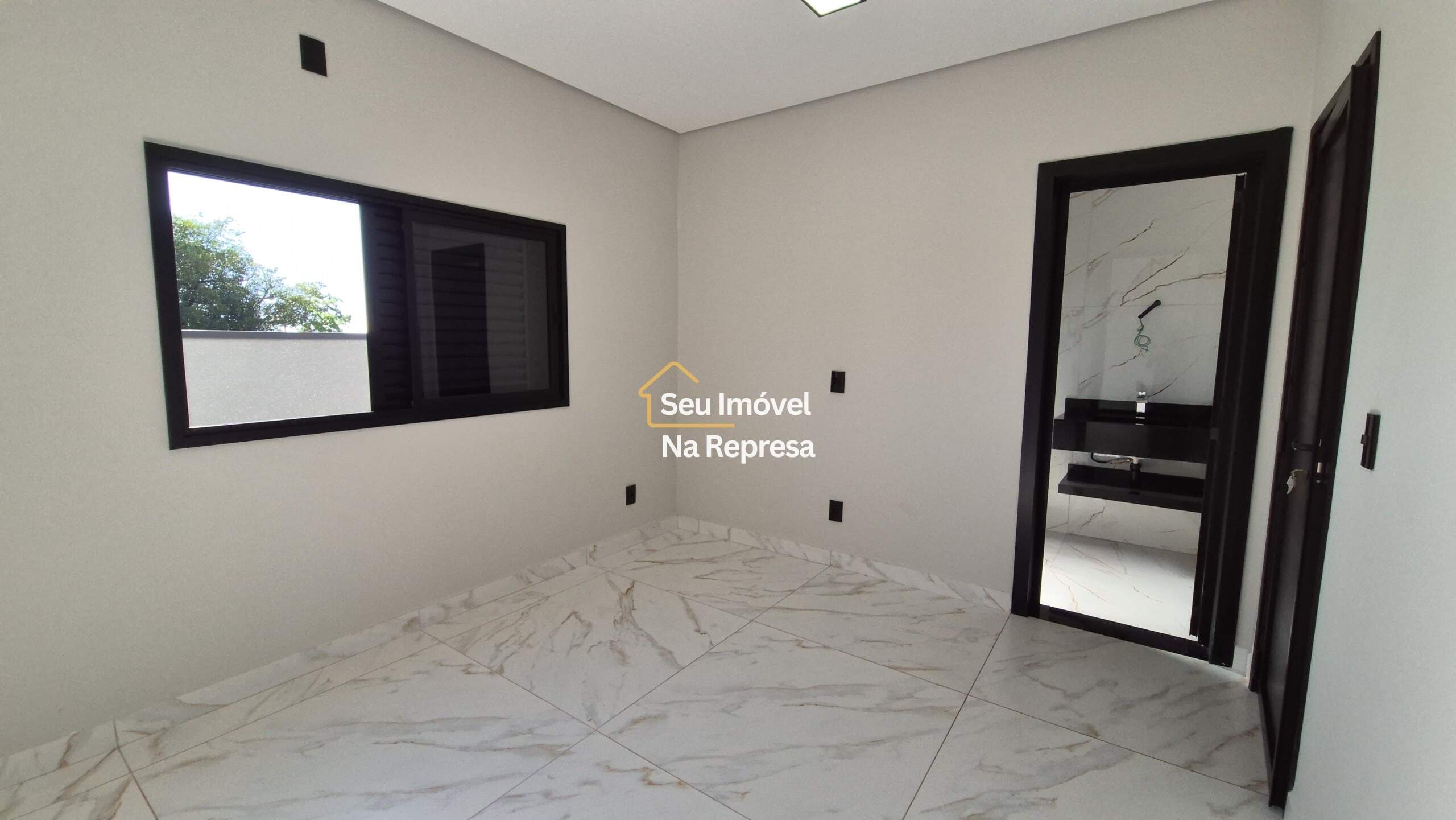 OPORTUNIDADE! CASA NOVA COM 3 SUÍTES E PISCINA PRIVATIVA – RIVIERA XIII