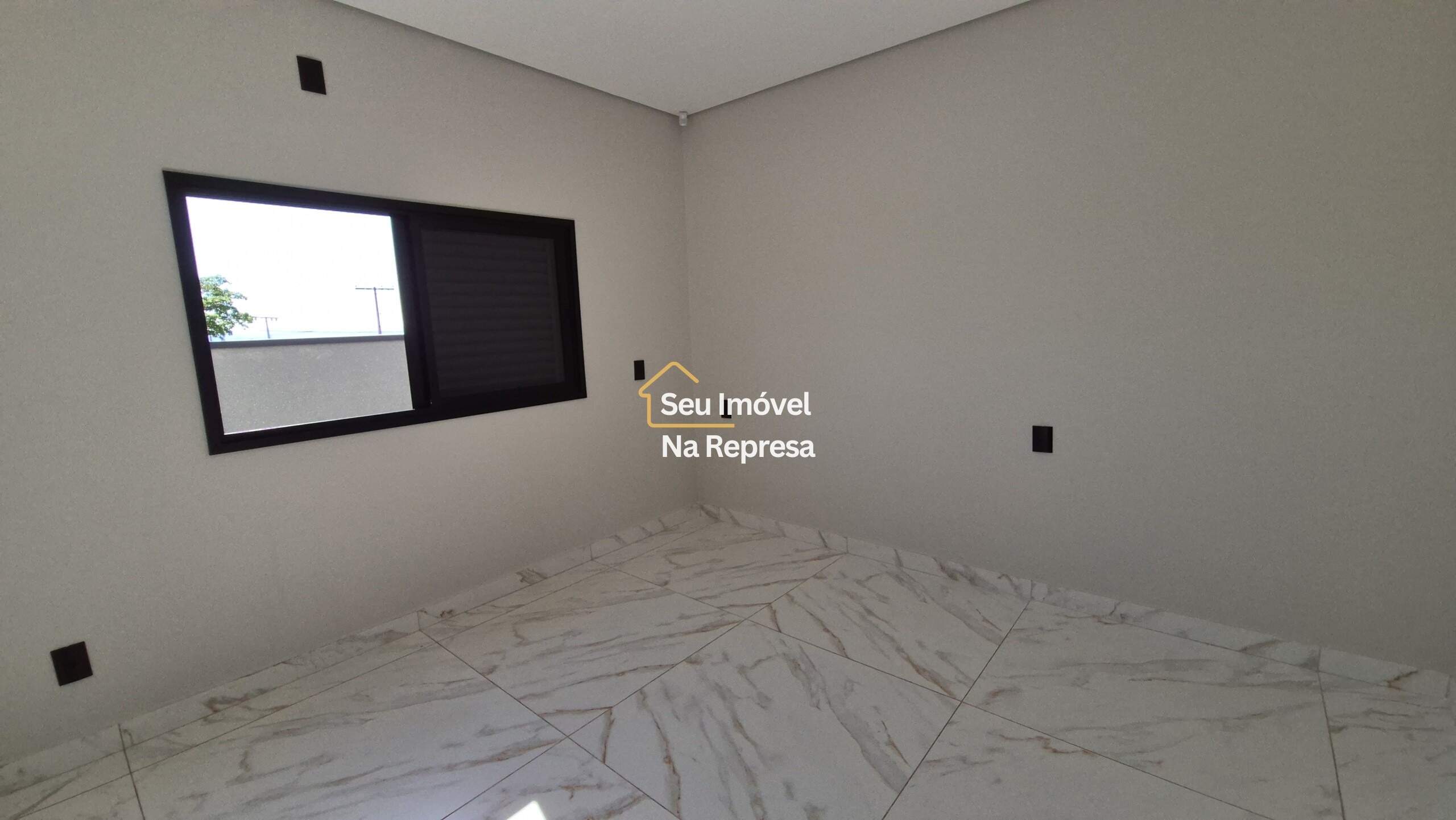OPORTUNIDADE! CASA NOVA COM 3 SUÍTES E PISCINA PRIVATIVA – RIVIERA XIII
