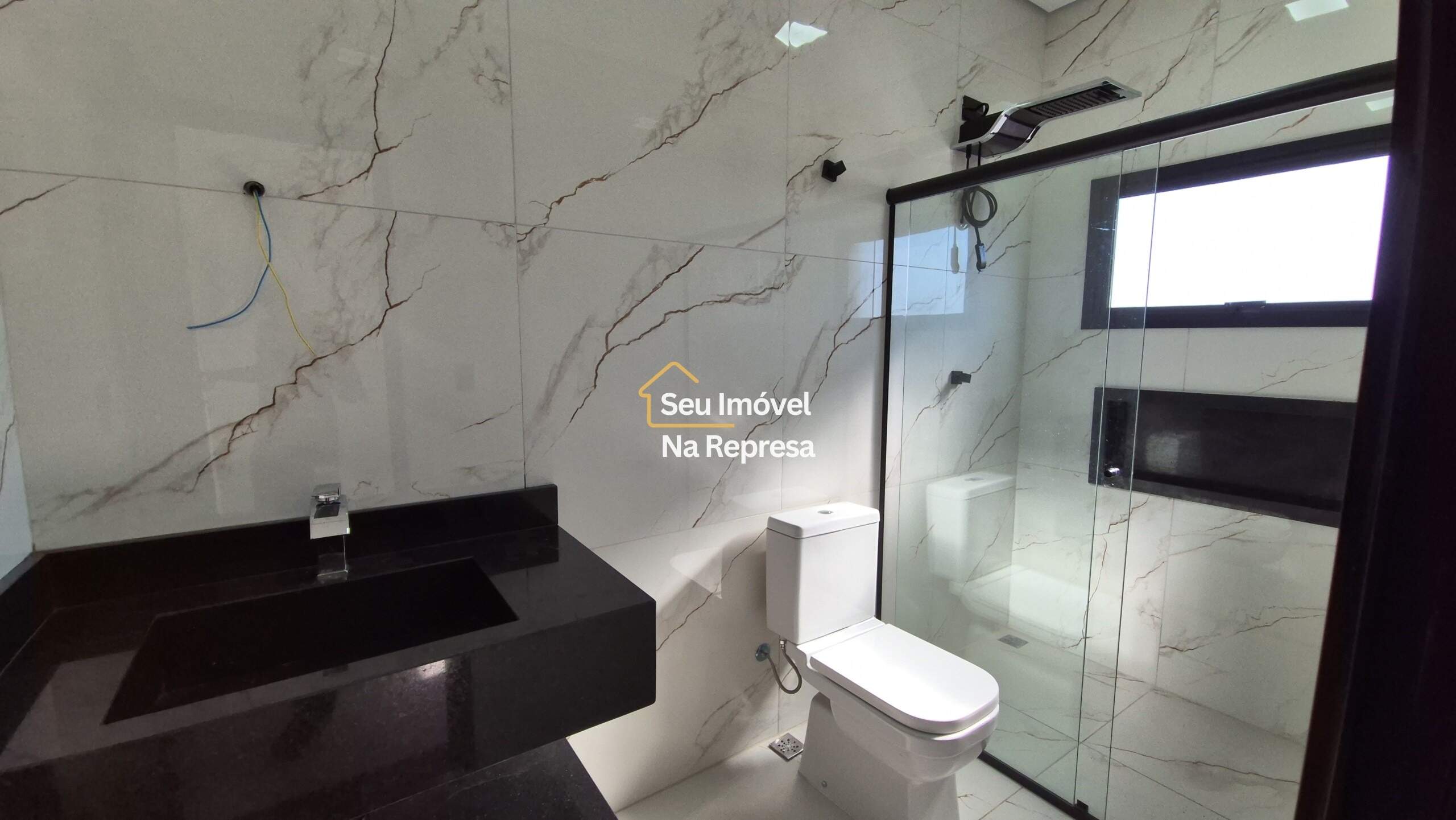 OPORTUNIDADE! CASA NOVA COM 3 SUÍTES E PISCINA PRIVATIVA – RIVIERA XIII