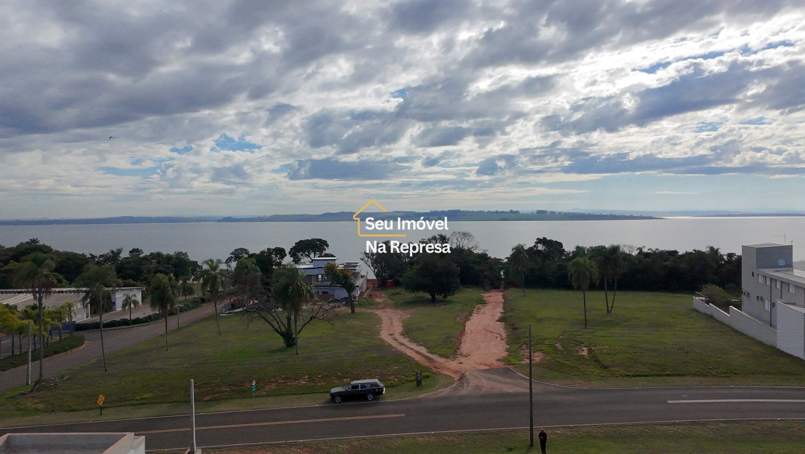 lote próximo ao clube marina no riviera 13