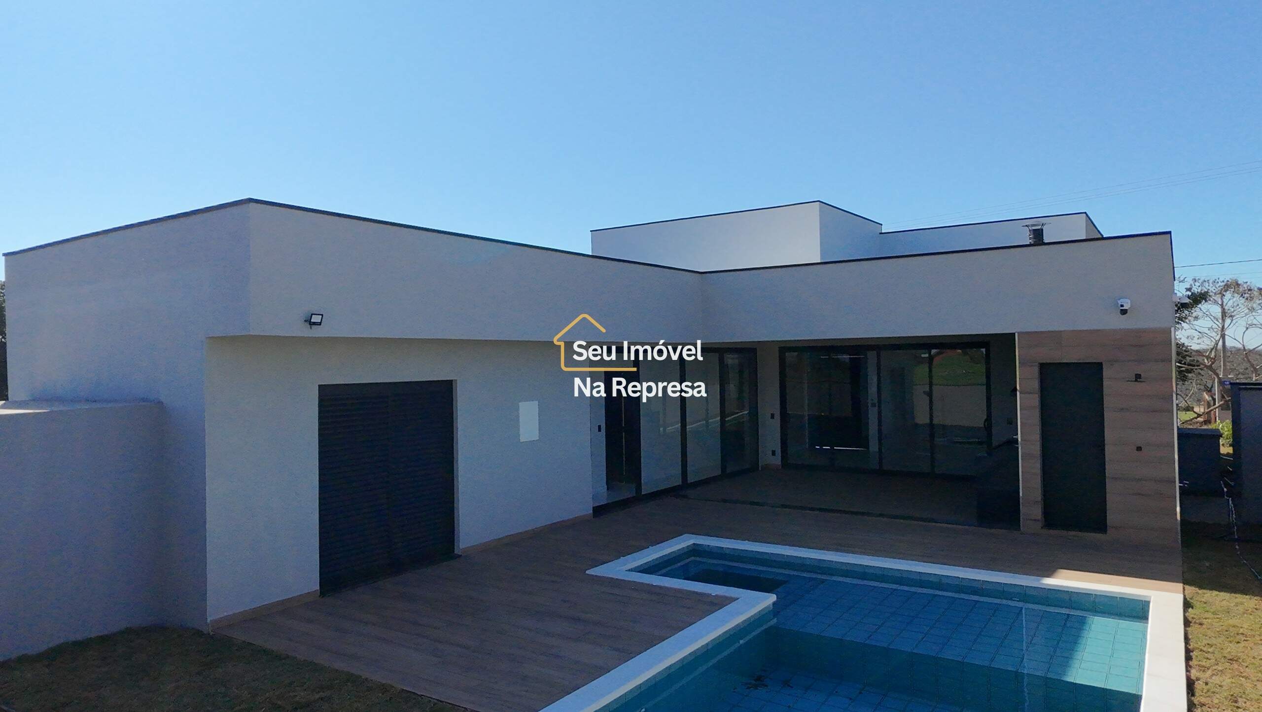 OPORTUNIDADE! CASA NOVA COM 3 SUÍTES E PISCINA PRIVATIVA – RIVIERA XIII