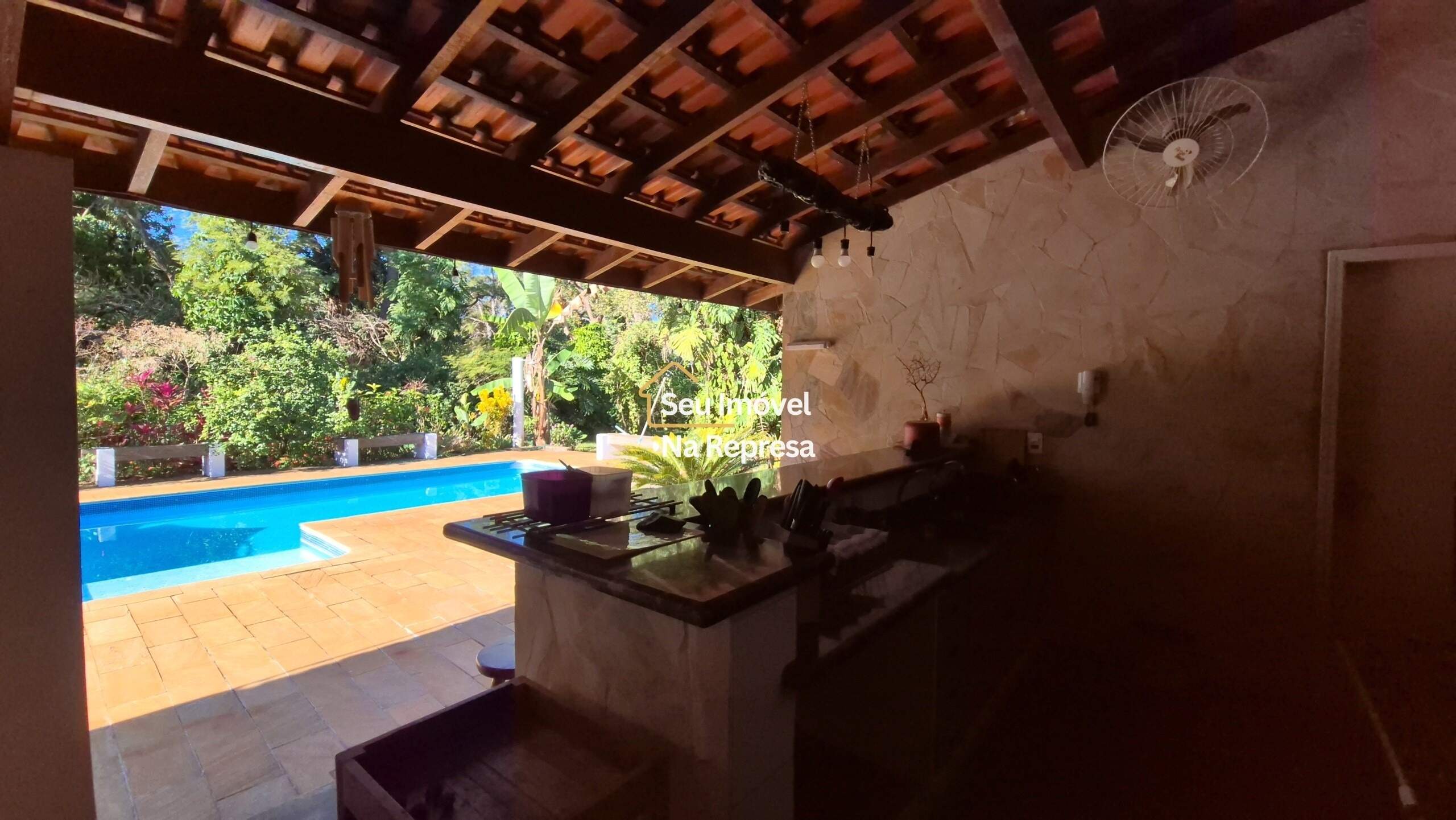 CHÁCARA PÉ NA ÁGUA COM +6.000m² NO BAIRRO COSTA AZUL