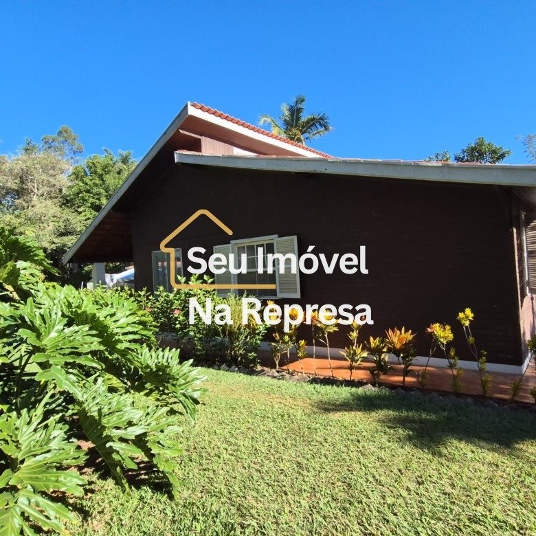 CHÁCARA PÉ NA ÁGUA COM +6.000m² NO BAIRRO COSTA AZUL