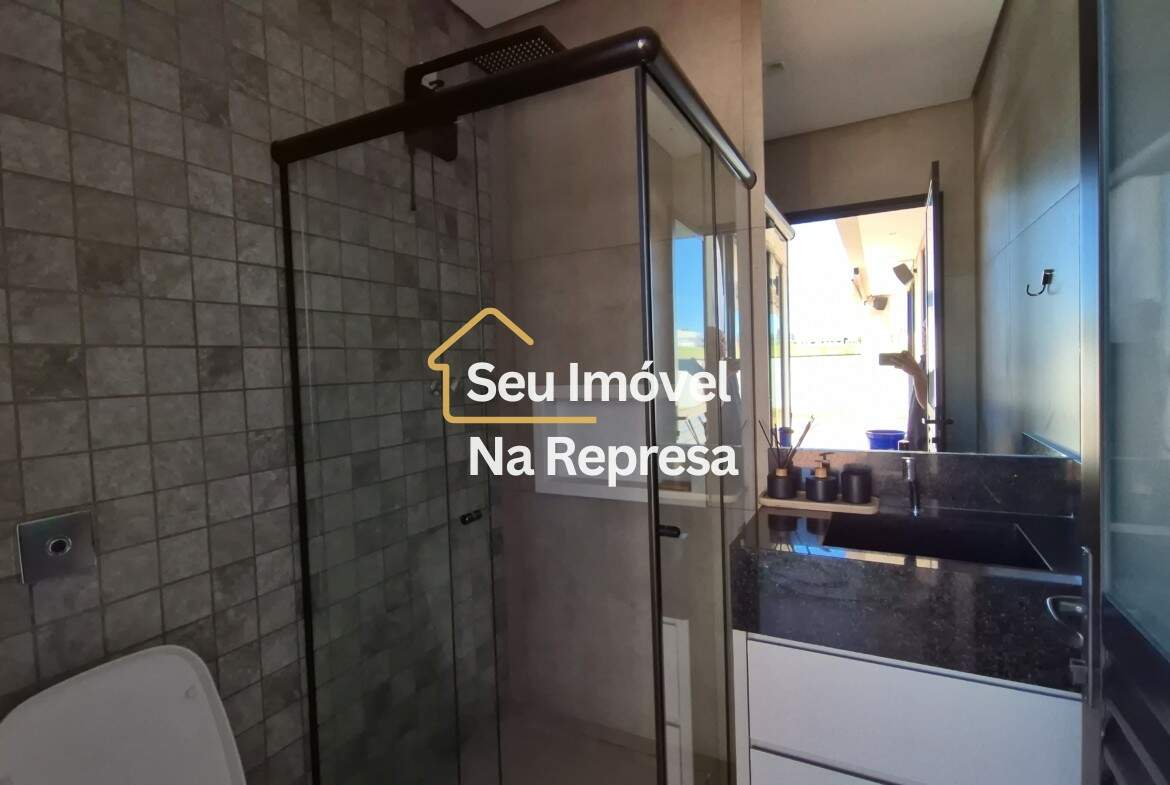 Casa à venda com 335m² de puro conforto em um terreno de 900m² no Riviera de Santa Cristina XIII
