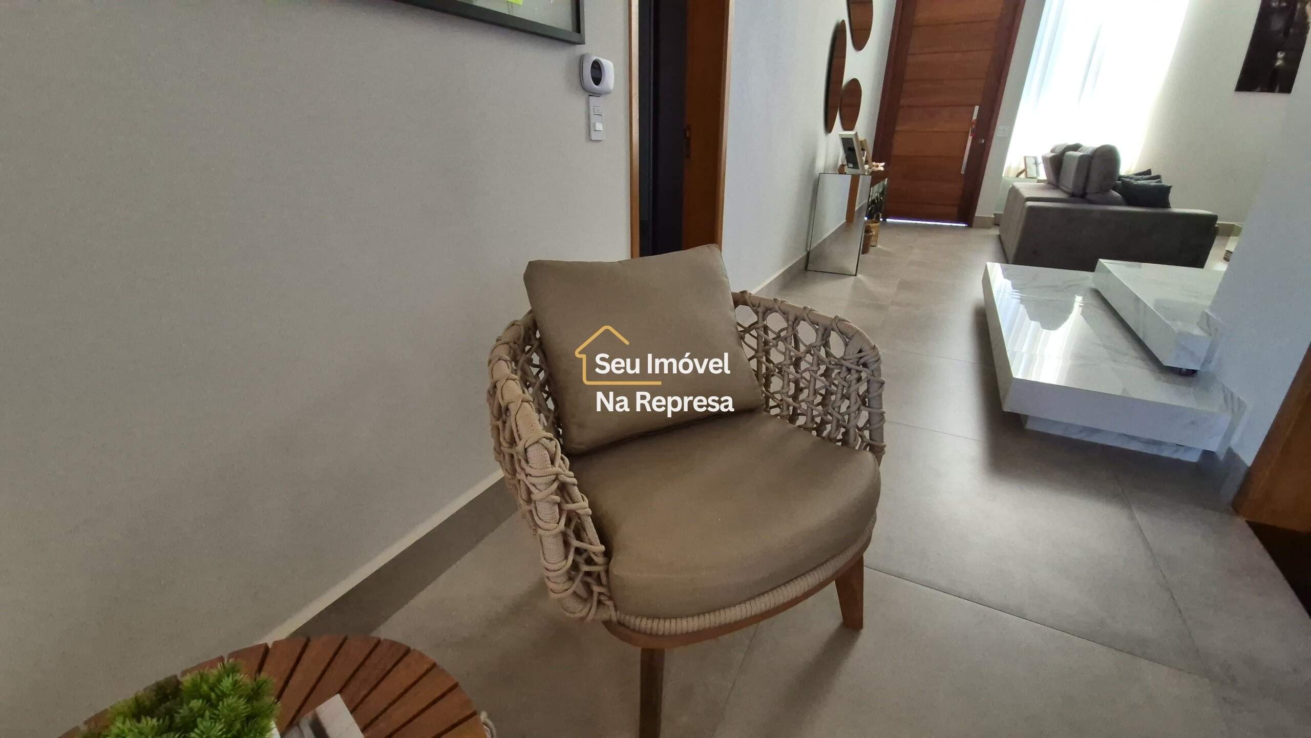 Casa à venda com 335m² de puro conforto em um terreno de 900m² no Riviera de Santa Cristina XIII
